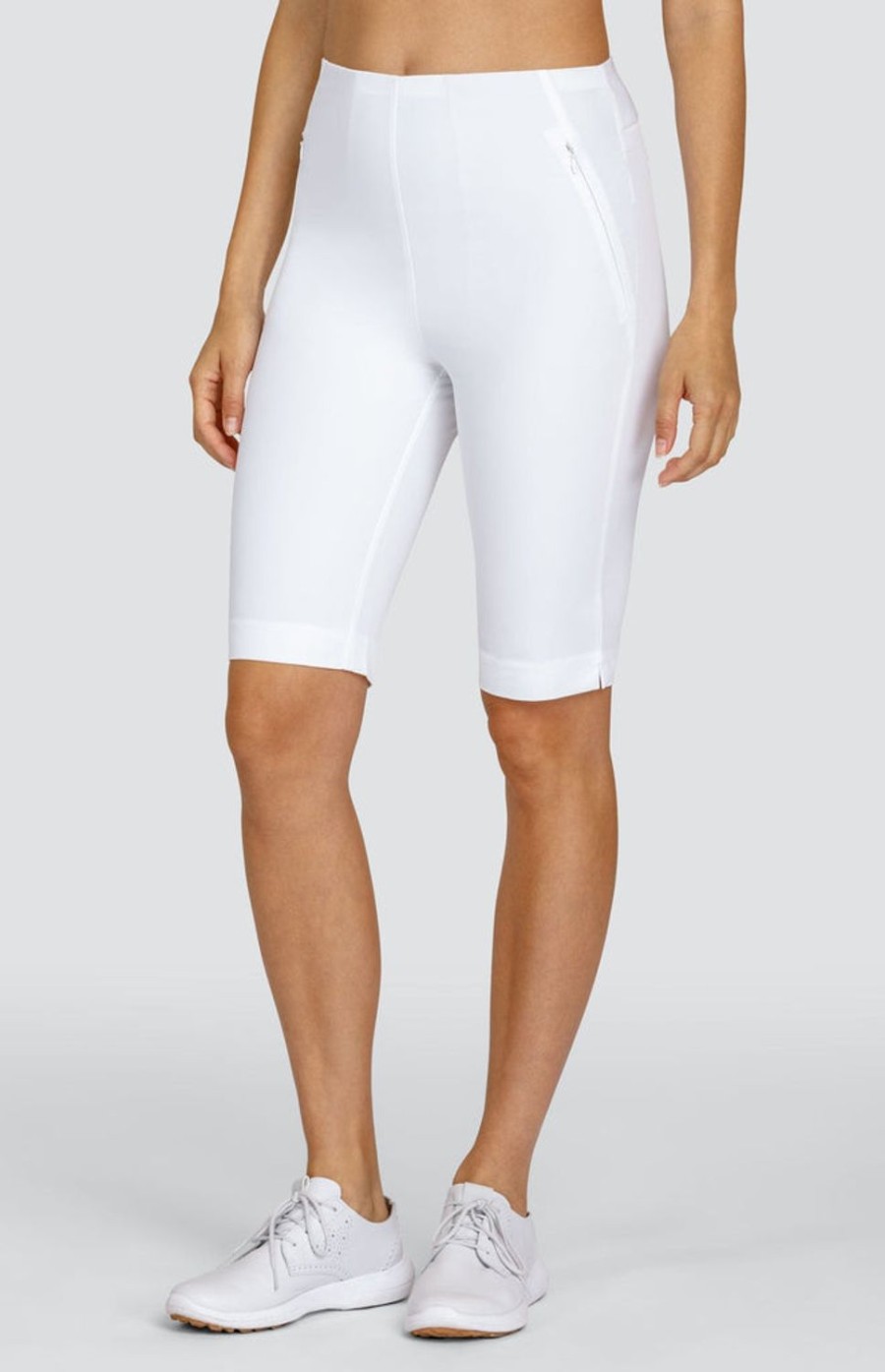 Golf Tail Activewear Shorts | Allure 22.5" Short - Chalk White