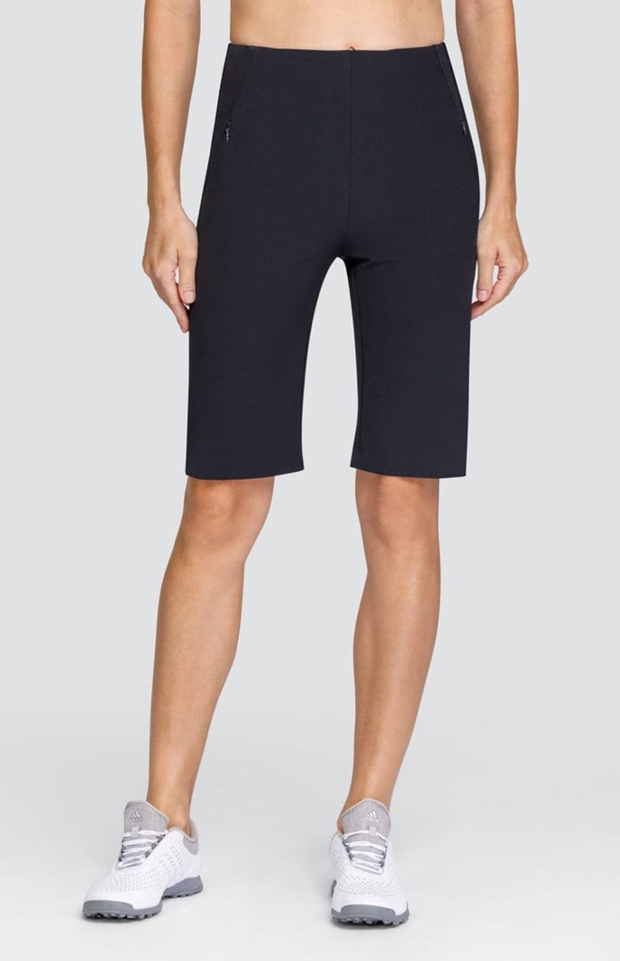 Golf Tail Activewear Shorts | Allure 22.5" Short - Onyx Black