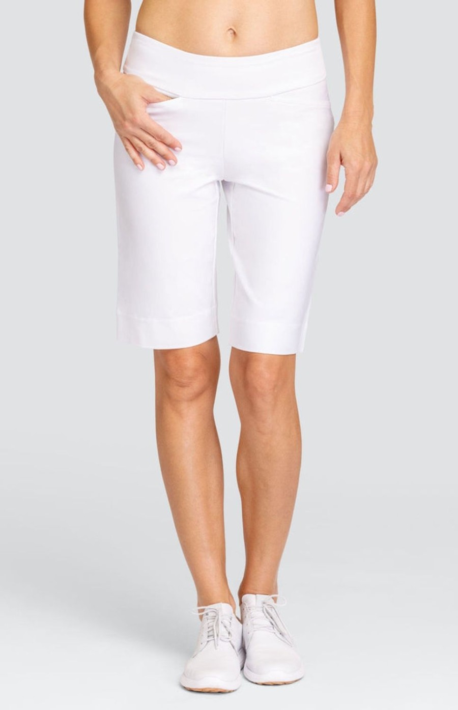 Golf Tail Activewear Shorts | Mulligan 21" Short - Chalk White