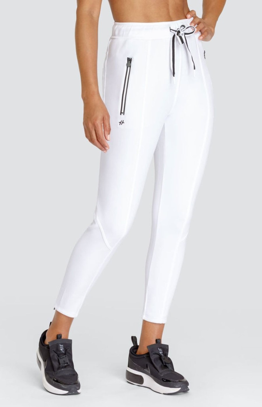 Golf Tail Activewear Ankle Pants | Eleanor Chalk White Jogger