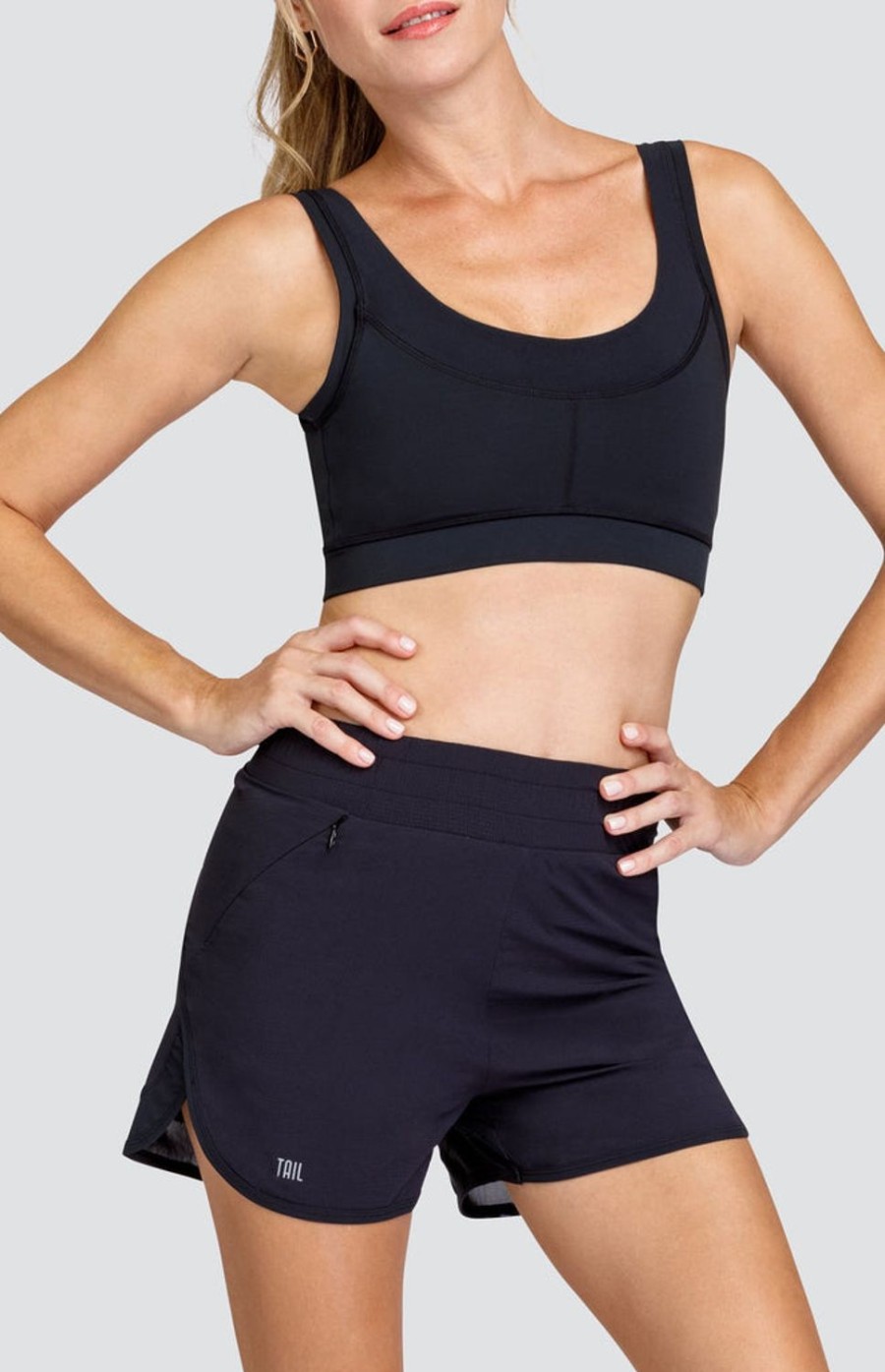 Tennis Tail Activewear Sports Bras | Laurent Sports Bra - Onyx Black - Final Sale