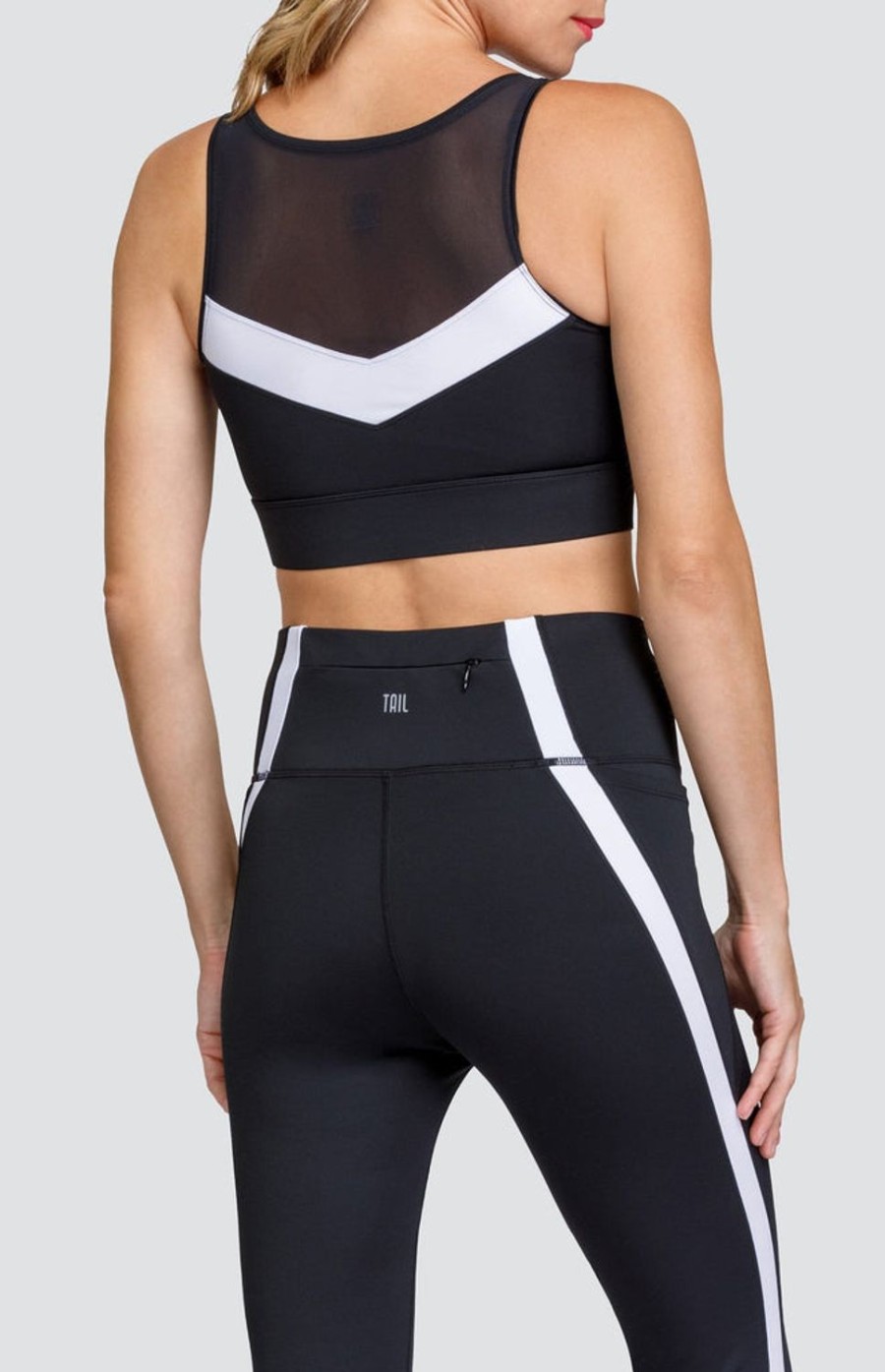 Tennis Tail Activewear Sports Bras | Elliot Sports Bra - Onyx Black - Final Sale